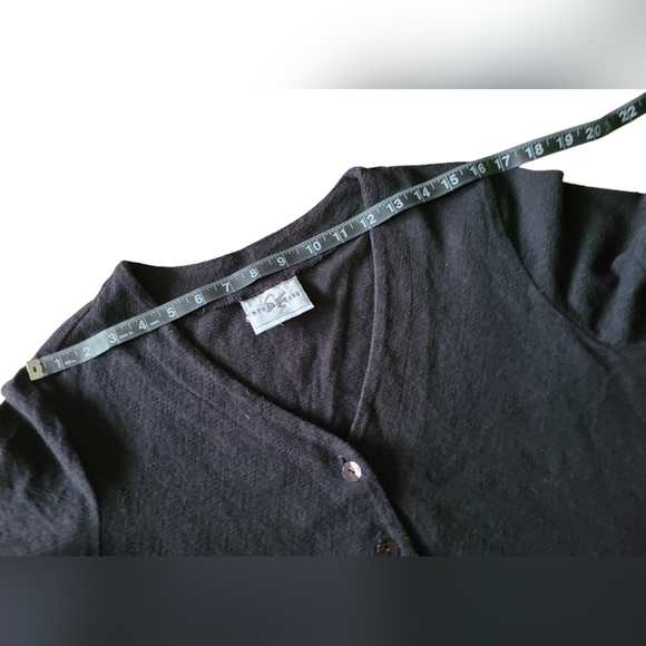 VINTAGE | STUDIO EASE | BLK SHORT SLEEVE BUTTONED| SIZE MEDIUM - Picture 7 of 14